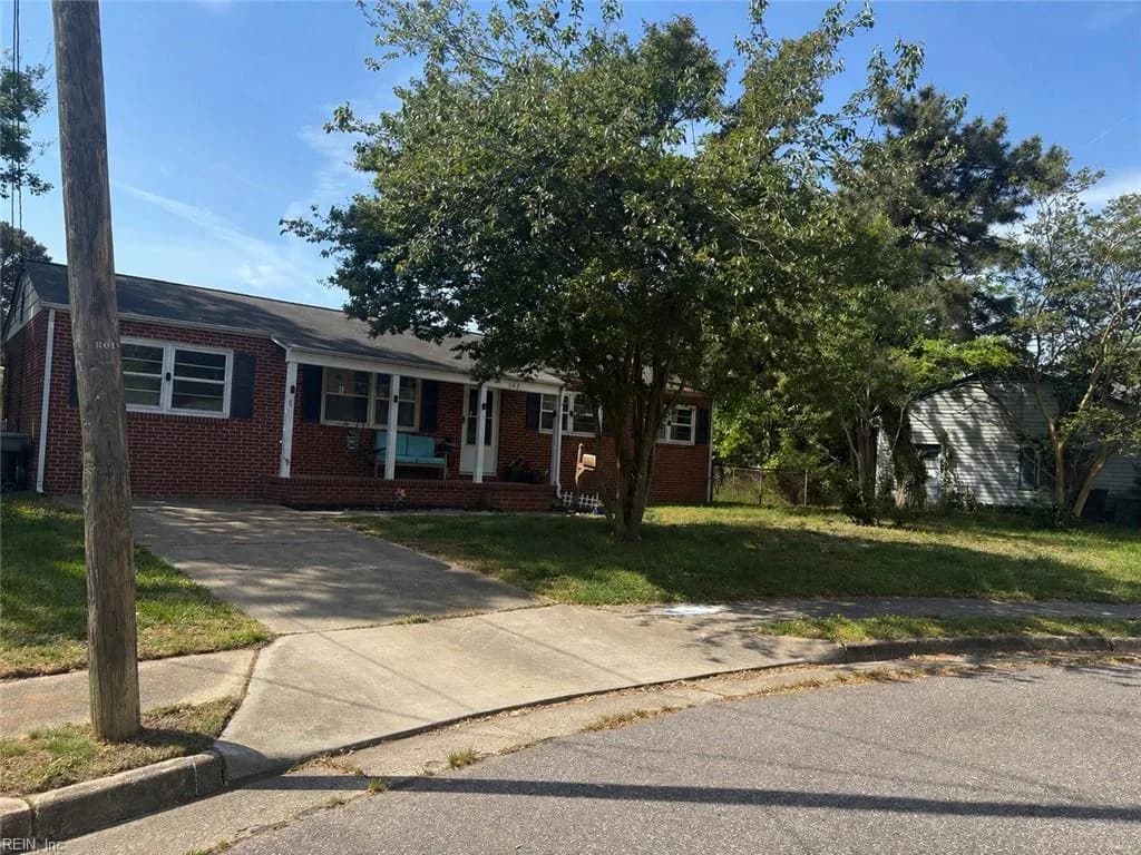 502 Regina CT, HAMPTON VA 23669 - Main photo