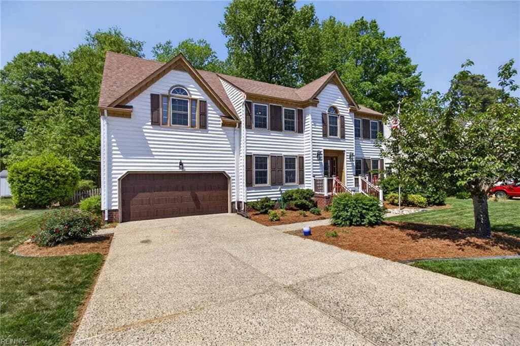112 Larkin RN, YORKTOWN VA 23692 - Photo 2