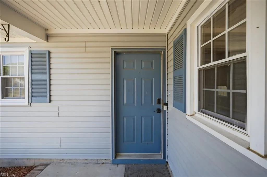 48 Sandy Lake DR, HAMPTON VA 23666 - Photo 3
