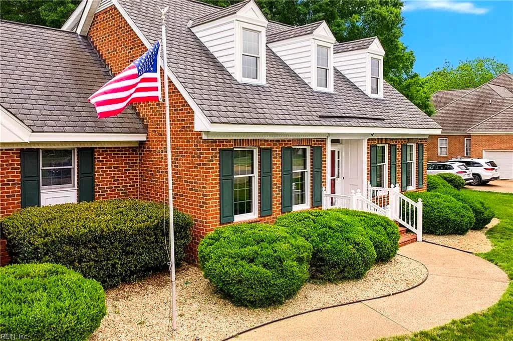 1831 Sawgrass Pointe DR, HAYES VA 23072 - Photo 4