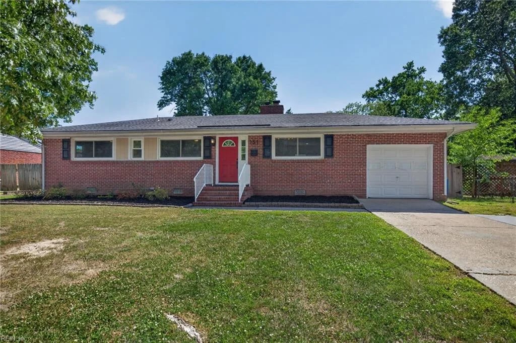 131 Nicewood DR, NEWPORTNEWS VA 23602