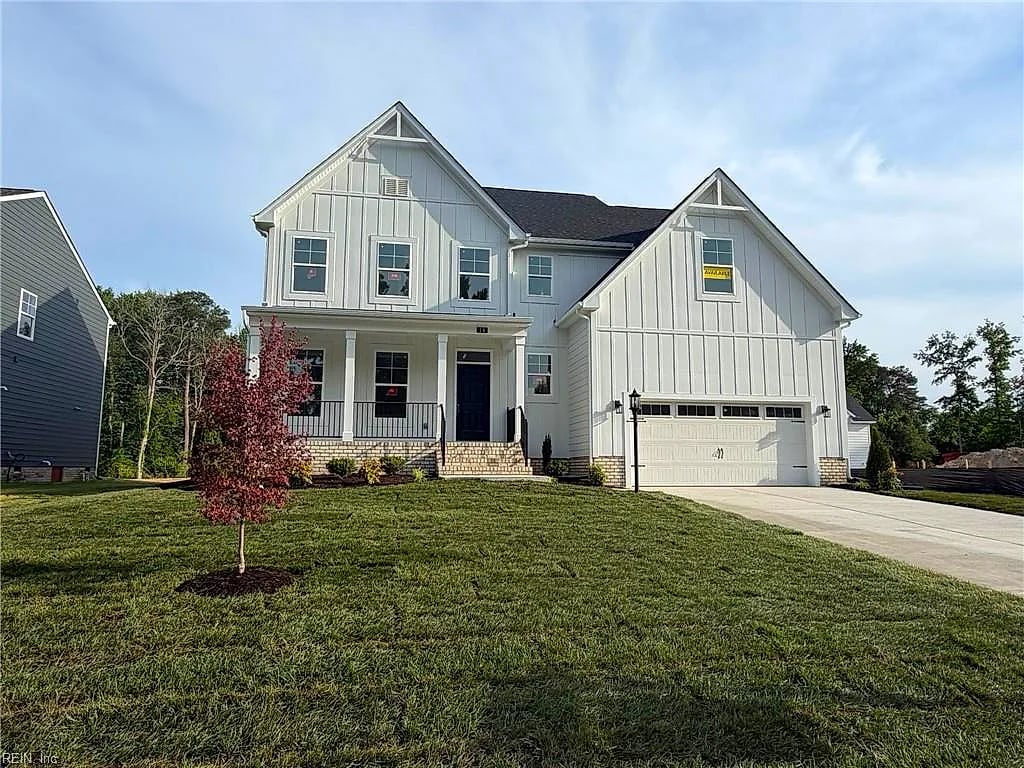 13 Valmoore DR, Poquoson — 5 bed Residential, 3,364 sqft
