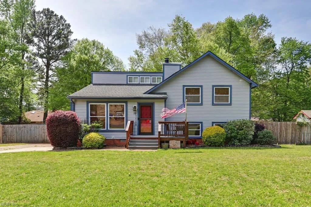 19 Cathy DR, NEWPORTNEWS VA 23608 - Photo 2