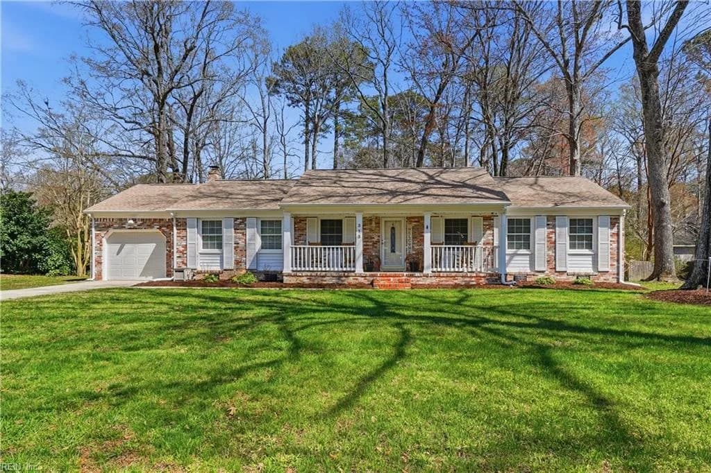 313 Lotz DR, YORKTOWN VA 23692 - Main photo