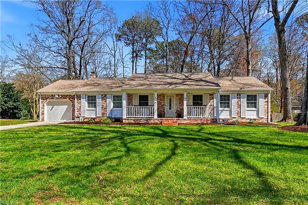 313 Lotz DR, Yorktown — 3 bed Residential, 1,544 sqft
