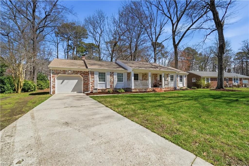 313 Lotz DR, YORKTOWN VA 23692 - Photo 4