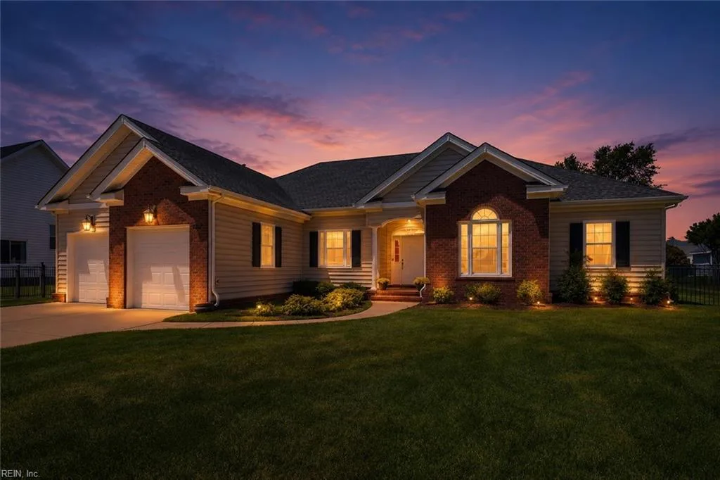 1813 Royale Walk DR, Virginia Beach — 4 bed Residential, 2,550 sqft