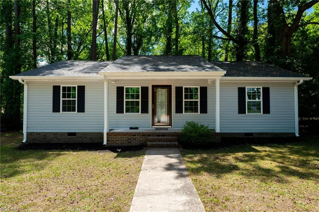 308 Hicksford AVE, EMPORIA VA 23847