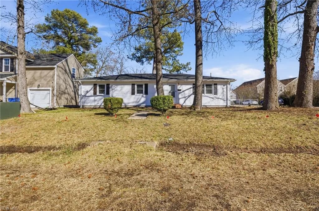 2044 Miller AVE, CHESAPEAKE VA 23320 - Photo 4