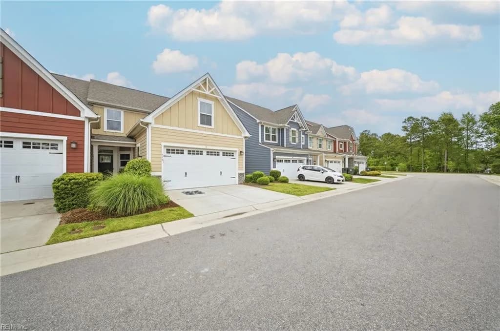 910 Adventure WAY, CHESAPEAKE VA 23323 - Photo 3