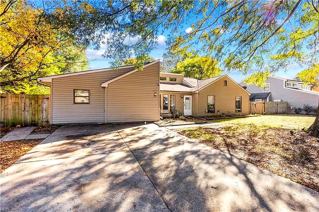 1363 Cypress PL, Chesapeake — 4 bed Residential, 2,054 sqft