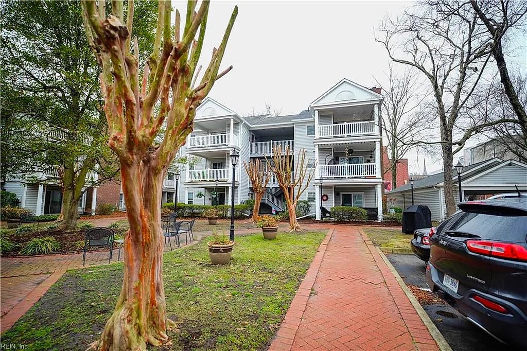 363 London ST, Portsmouth — 2 bed Residential, 1,200 sqft