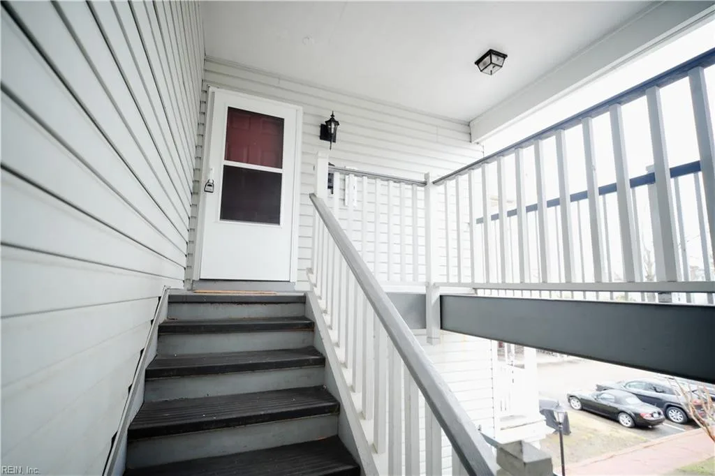 363 London ST, PORTSMOUTH VA 23704 - Photo 3