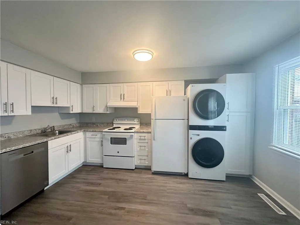 517 21st ST #102, VIRGINIABEACH VA 23451 - Photo 4