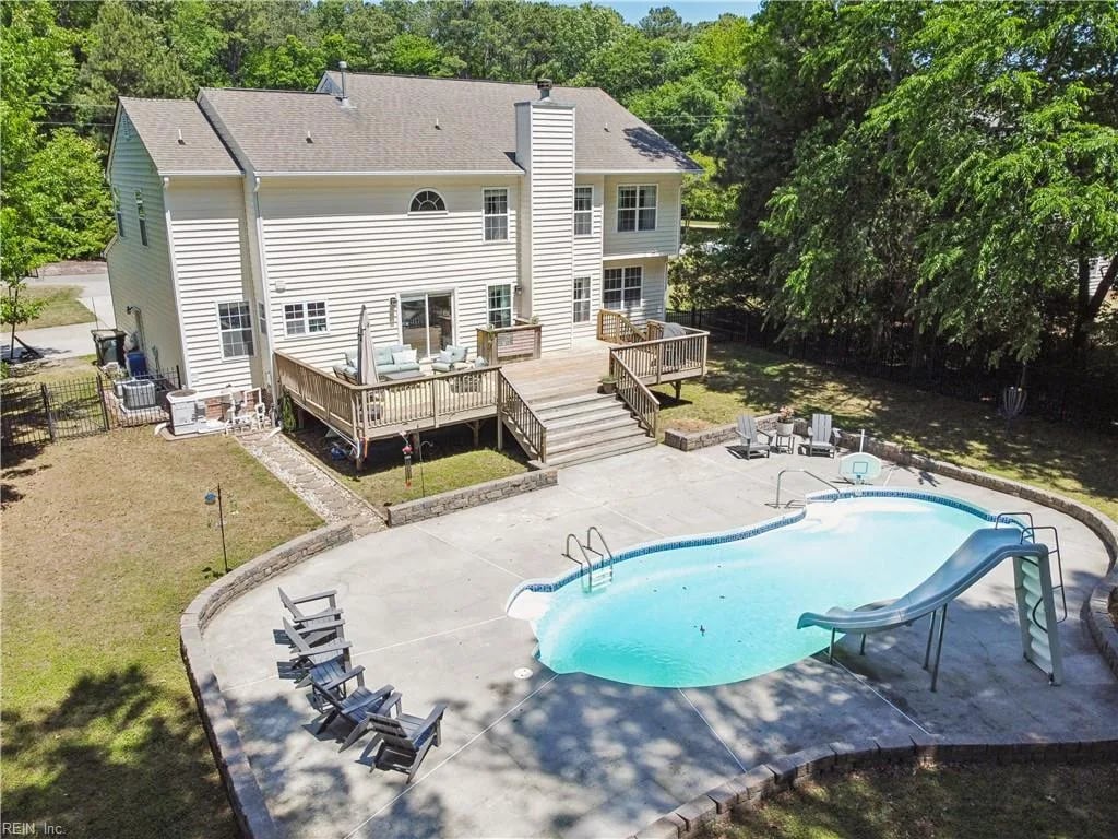 1107 Dare RD, Yorktown — 5 bed Residential, 3,262 sqft