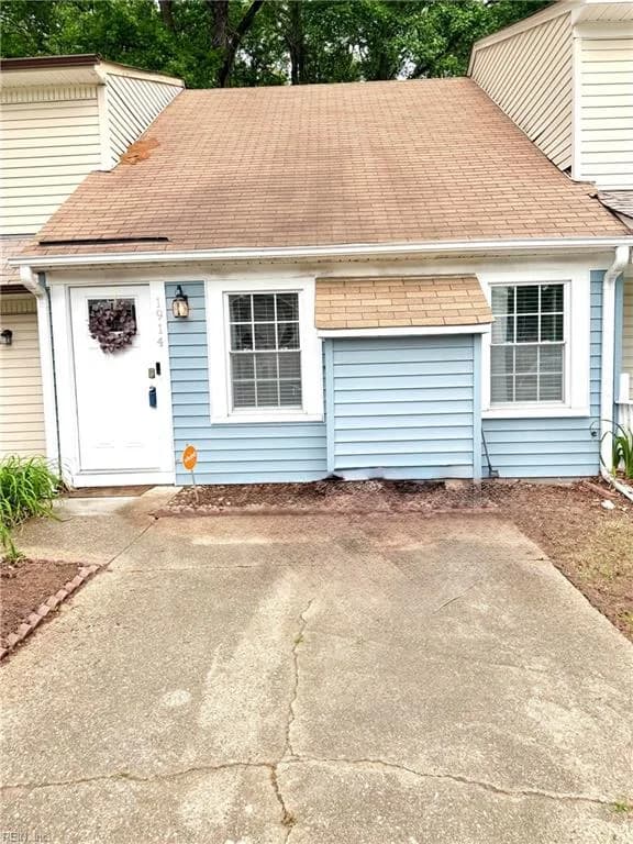 1914 Woodgate ARCH, CHESAPEAKE VA 23320 - Photo 2