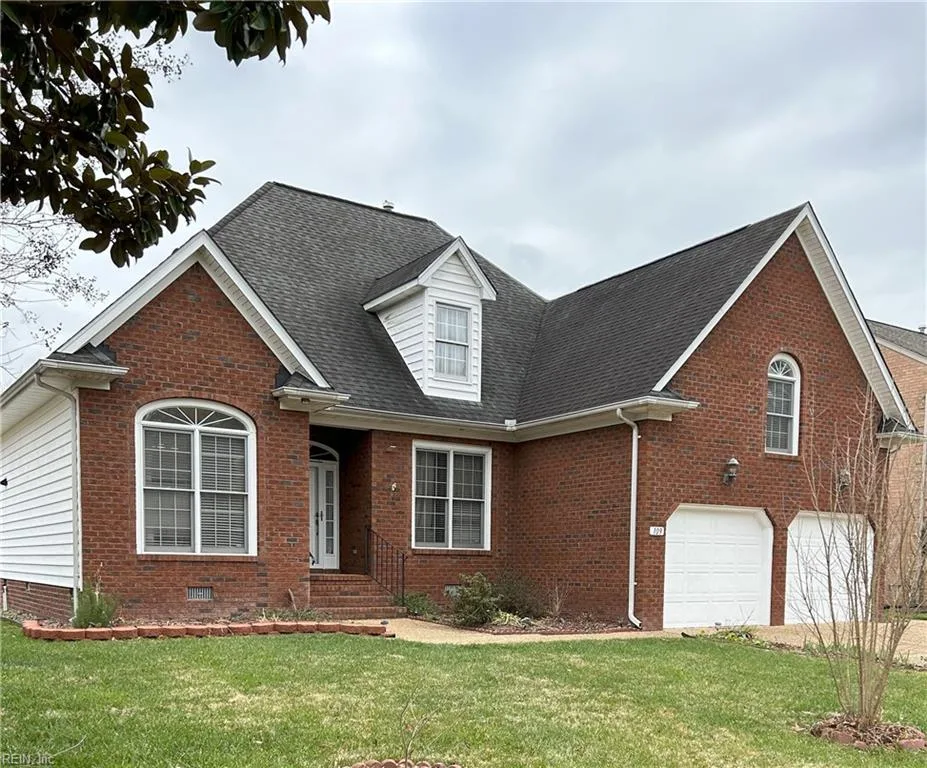 109 Sheldon CT, YORKTOWN VA 23693
