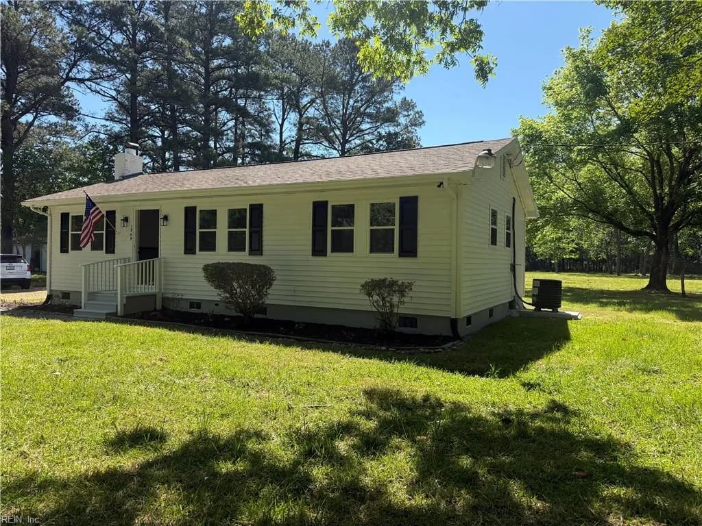 1949 Shipyard RD, CHESAPEAKE VA 23323 - Photo 3