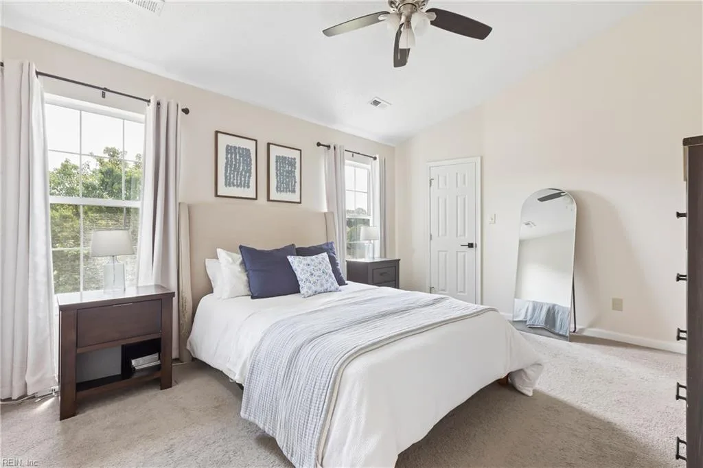 323 Westview DR, HAMPTON VA 23666 - Photo 5