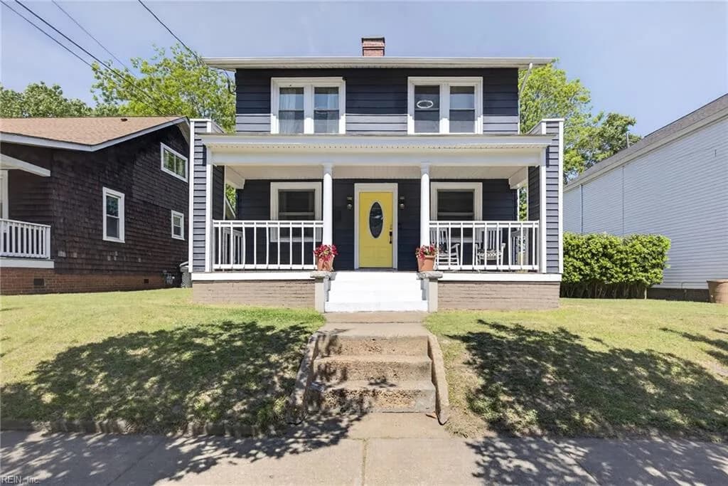 2010 Chestnut AVE, NEWPORTNEWS VA 23607 - Main photo