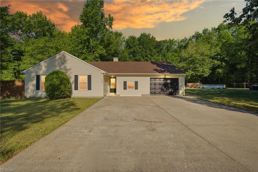 208 Terwillinger RD, CHESAPEAKE VA 23323 - Photo 2