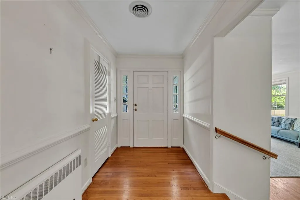 308 Country Club RD, NEWPORTNEWS VA 23606 - Photo 5