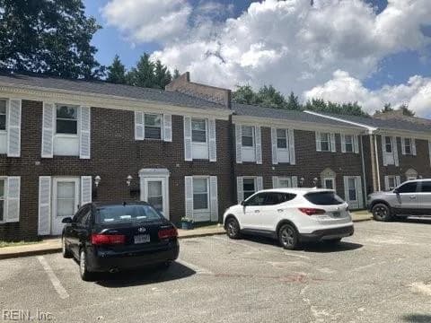 2217 Todds LN, HAMPTON VA 23666 - Main photo