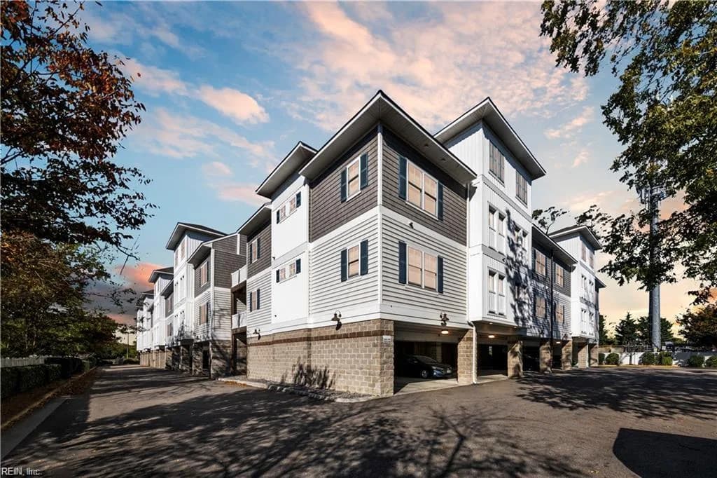 7922 Shore DR #312, NORFOLK VA 23518 - Photo 2