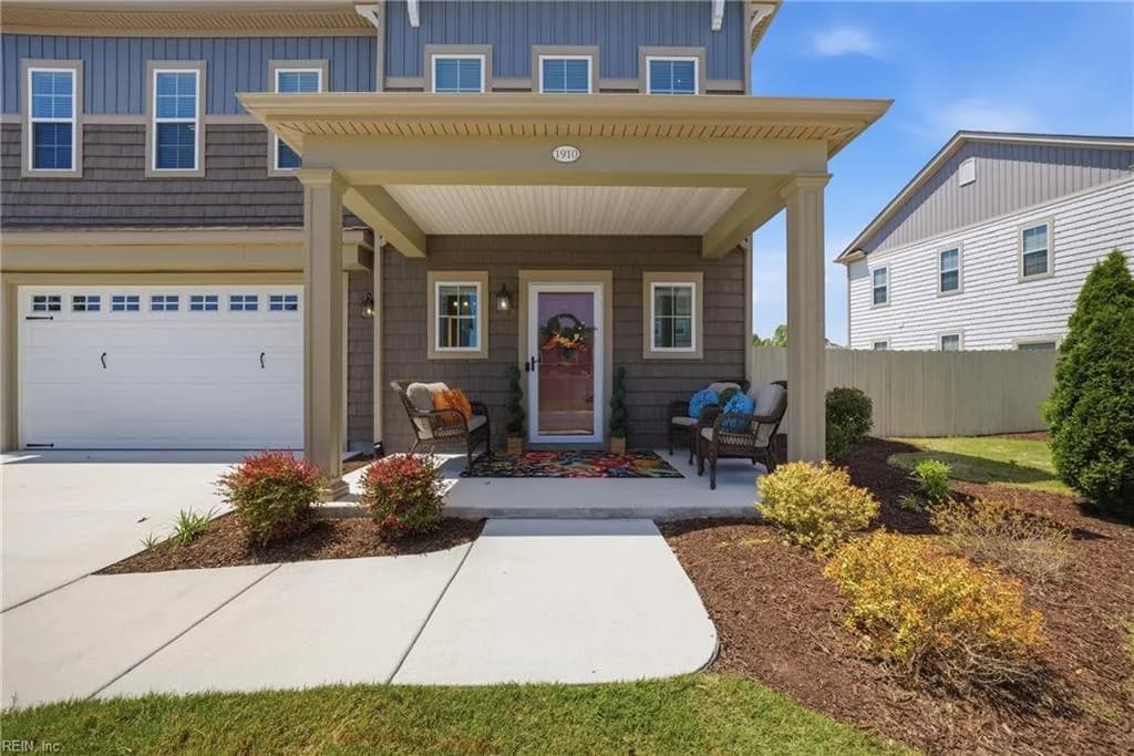 1910 Briton LN, CHESAPEAKE VA 23322 - Photo 3