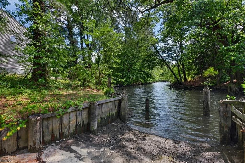 2800 Meadow Wood DR E, CHESAPEAKE VA 23321 - Photo 3