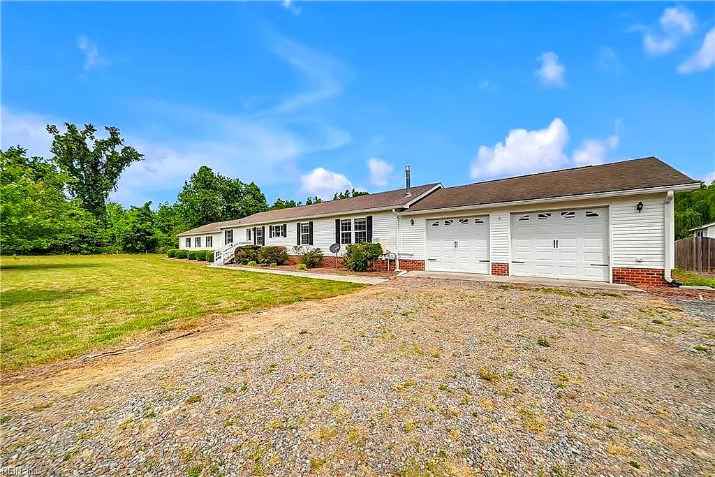 8029 Pinetta RD, GLOUCESTER VA 23061 - Main photo