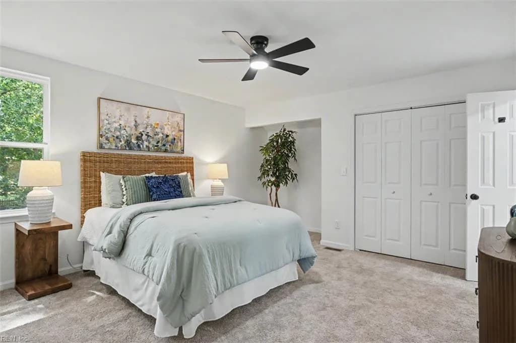 12 Alton CT, HAMPTON VA 23669 - Photo 5
