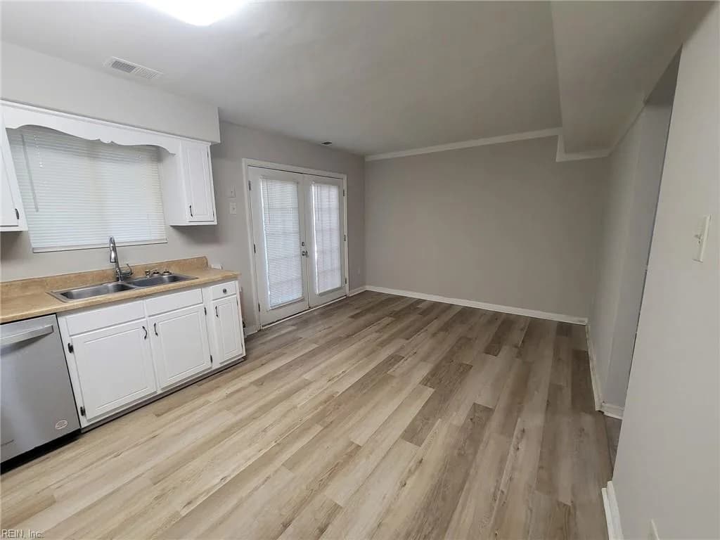 3221 Barlborough WAY, VIRGINIABEACH VA 23453 - Photo 4