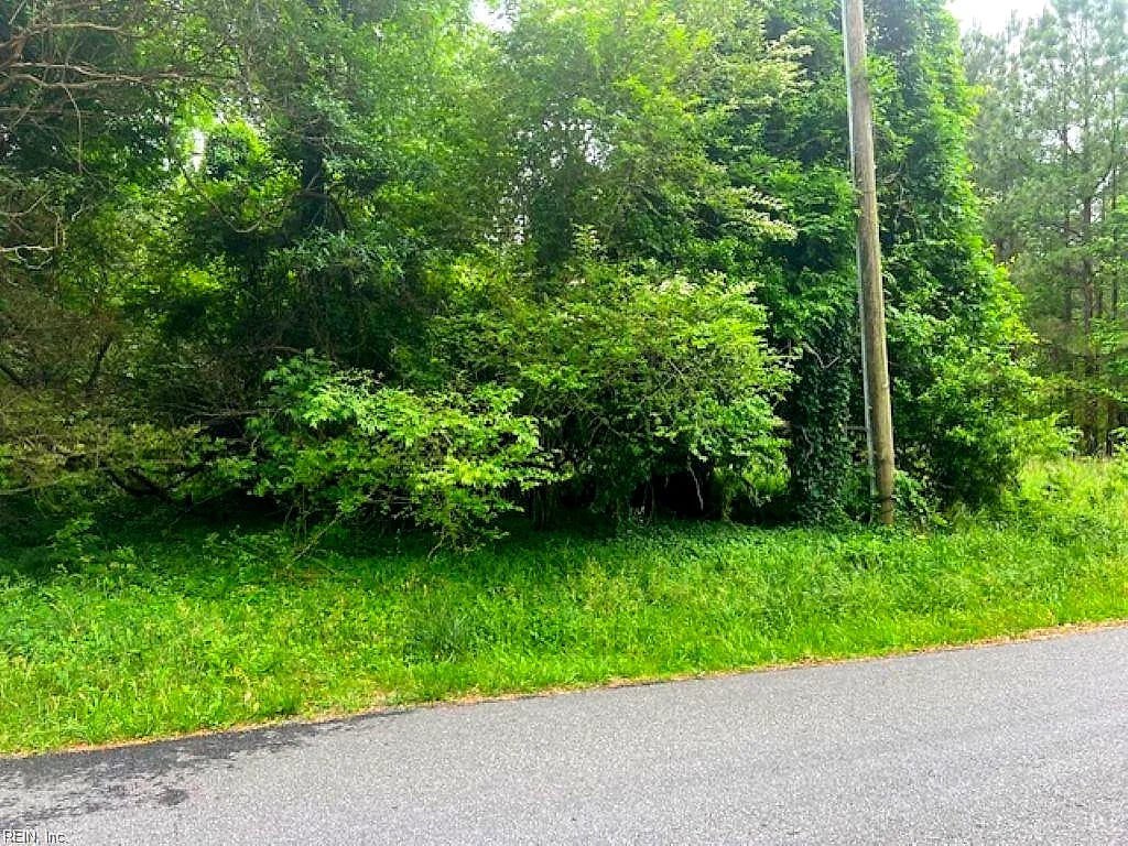 1 acre Mansion AVE, Claremont — Land and Farms