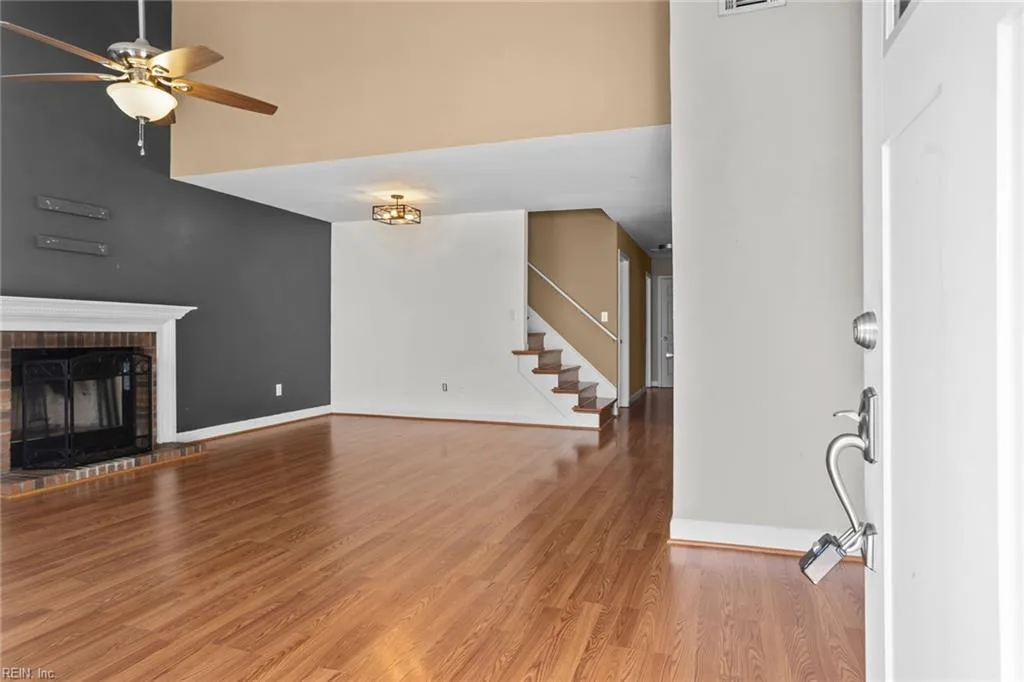 2529 Elon DR, VIRGINIABEACH VA 23454 - Photo 4