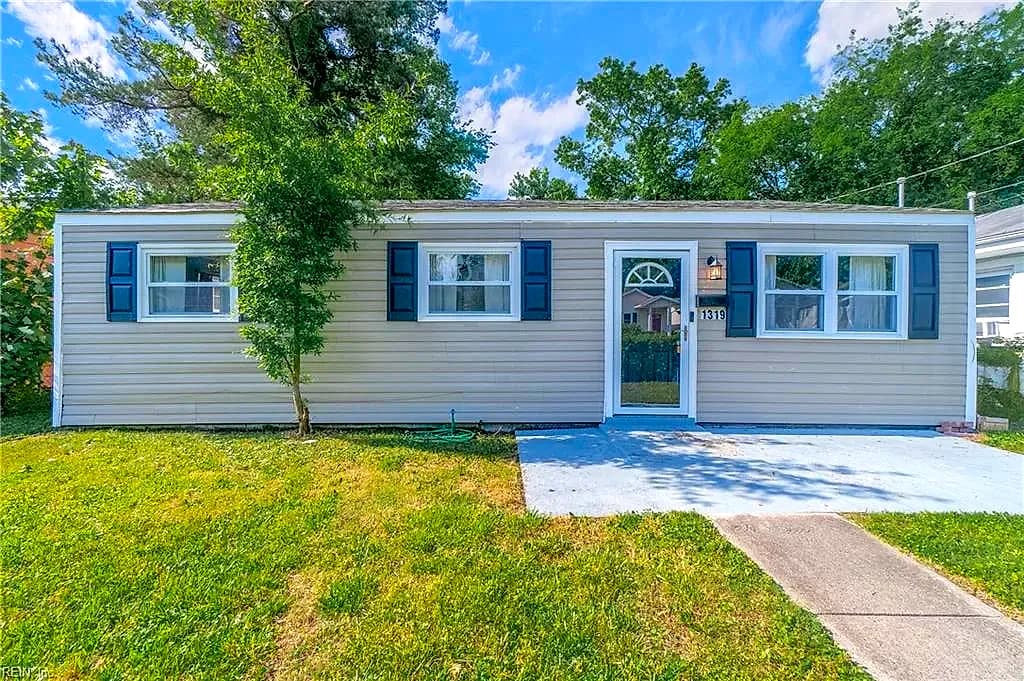 1319 W 41st ST, NORFOLK VA 23508 - Main photo