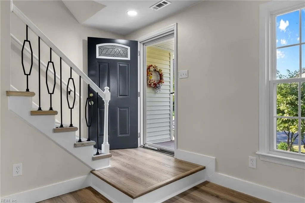2092 Grey Fox LN, VIRGINIABEACH VA 23456 - Photo 4