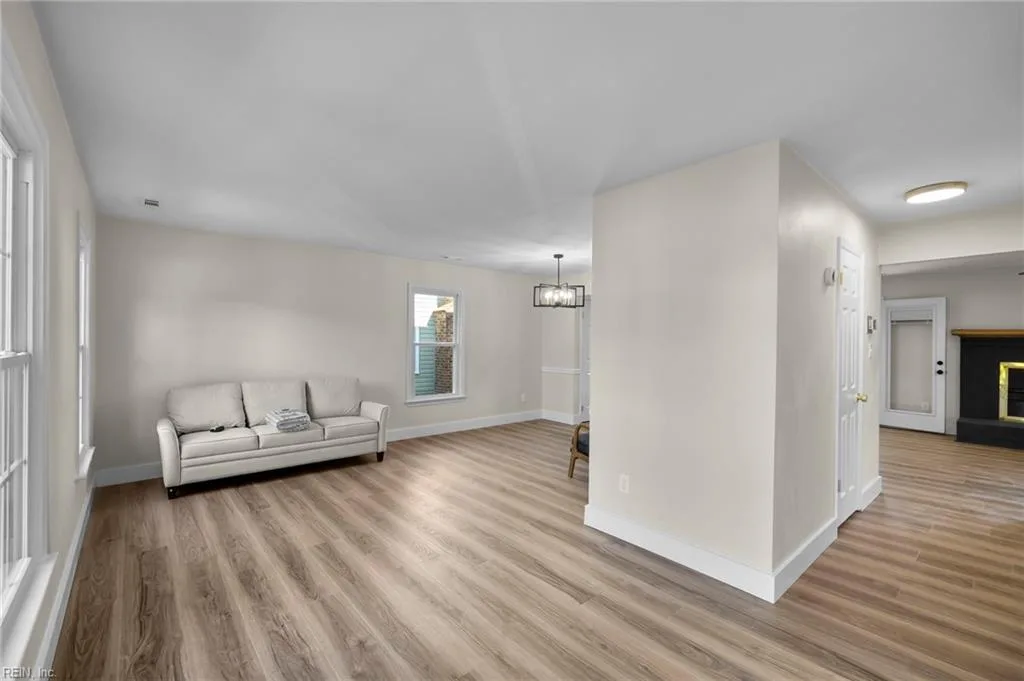 2092 Grey Fox LN, VIRGINIABEACH VA 23456 - Photo 5