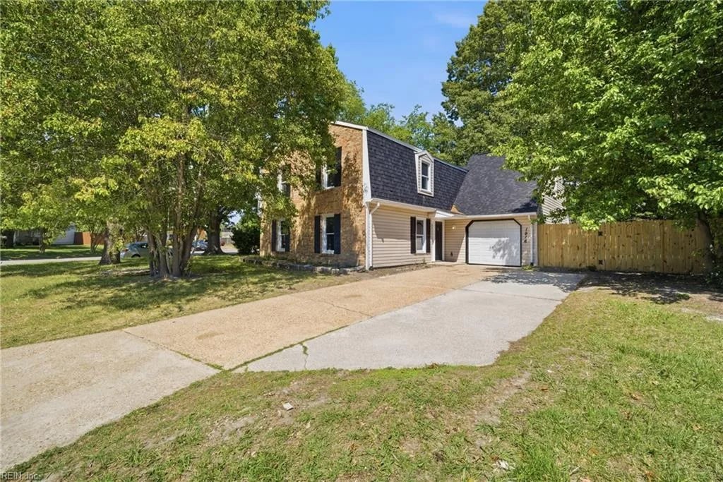 1916 Genesee WAY, Virginia Beach — 4 bed Residential, 2,350 sqft