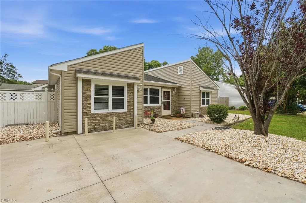 1359 Cypress PL, CHESAPEAKE VA 23320 - Photo 2