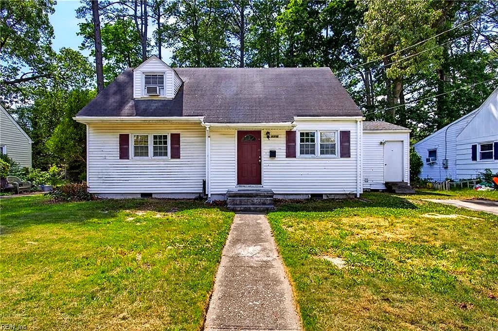 8239 Redwood CIR, Norfolk — 4 bed Residential, 1,563 sqft