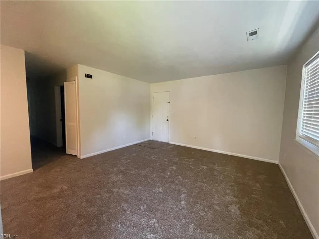 4613 Hardy CT #B, SUFFOLK VA 23435 - Photo 4