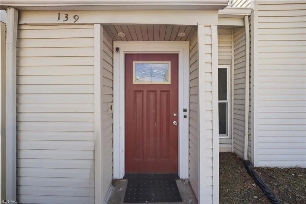139 Thalia Trace DR, VIRGINIABEACH VA 23452 - Photo 3