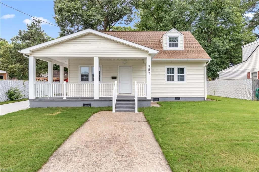 8227 Briarwood CIR, NORFOLK VA 23518 - Photo 2