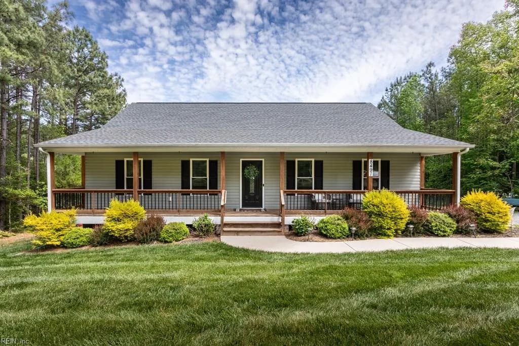 8491 Red Juniper LN, NEWKENT VA 23124 - Main photo