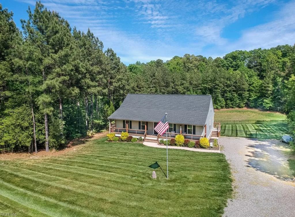 8491 Red Juniper LN, NEWKENT VA 23124 - Photo 3