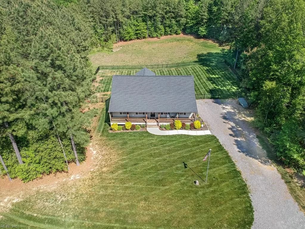 8491 Red Juniper LN, NEWKENT VA 23124 - Photo 4