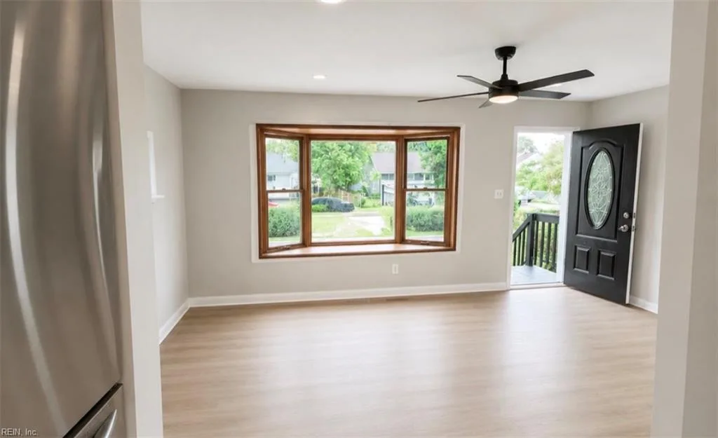 55 Calvary TER, HAMPTON VA 23666 - Photo 3