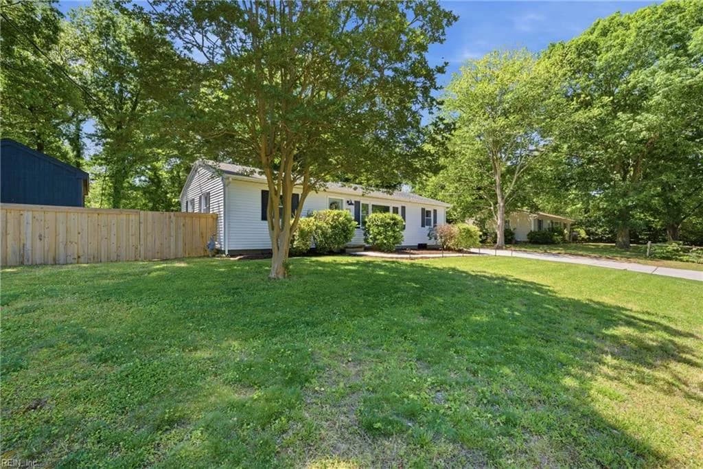 4505 Delco RD, VIRGINIABEACH VA 23455 - Photo 4