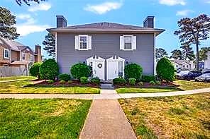 2302 Flanders CT, VIRGINIA BEACH VA 23454 - Main photo